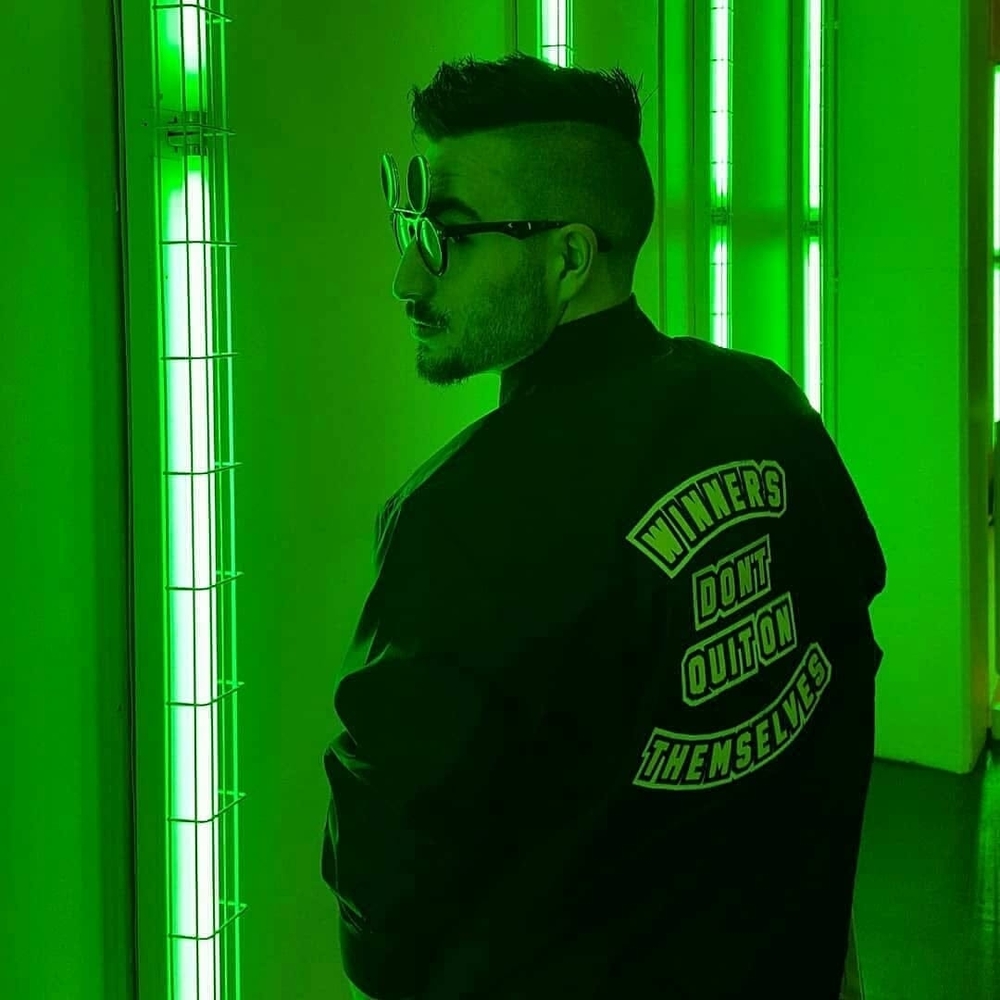 Meet your Posher, Anth